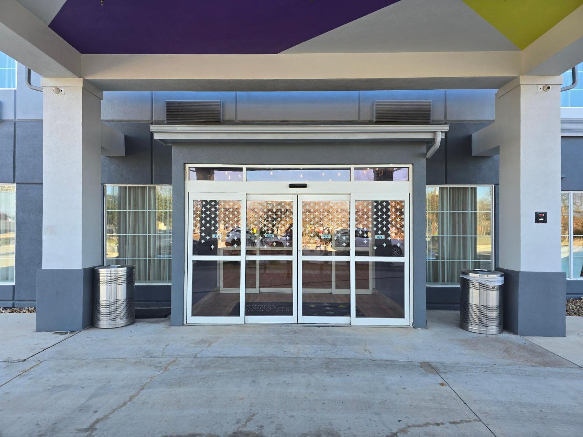 Spark By Hilton Selma Exterior foto
